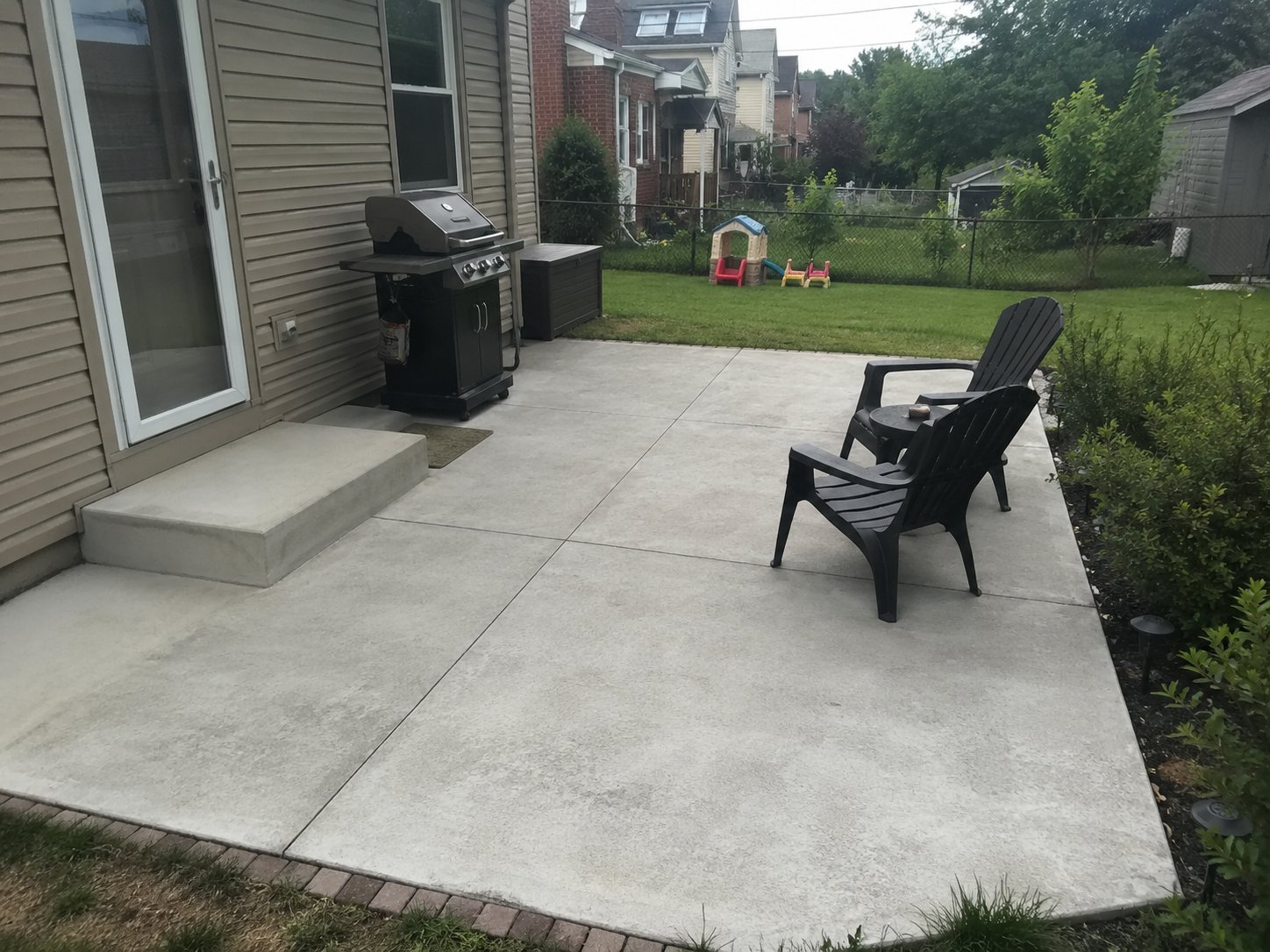 Pittsburgh concrete patio installation